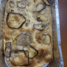 Carregar imagem no visualizador da galeria, Focaccia cebola, tominho queijo Brie