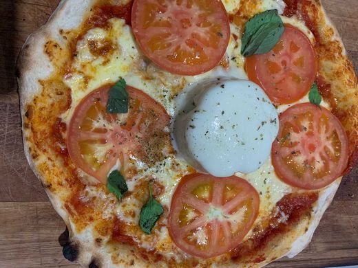 Pizza com burrata diversos sabores