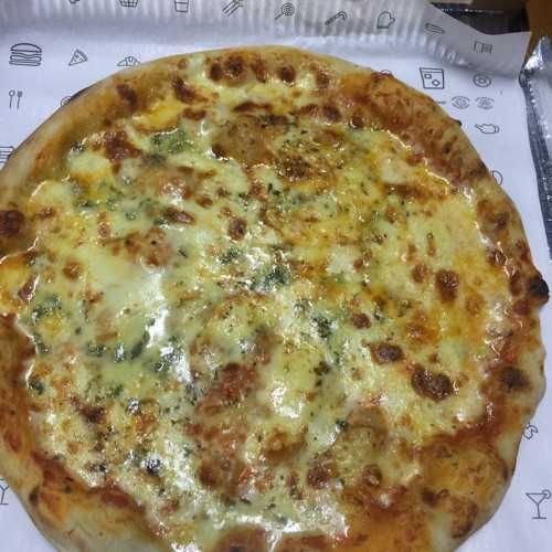 Pizza mussarela vegana grande 35cm